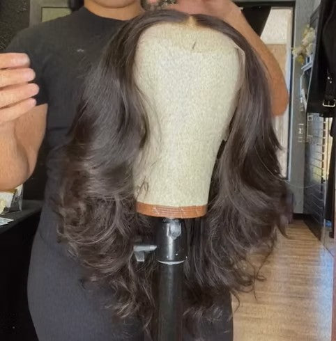 Middle Part w. Barrel Curls HD lace 16in